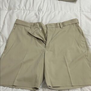 Savane Men's Tan Shorts
